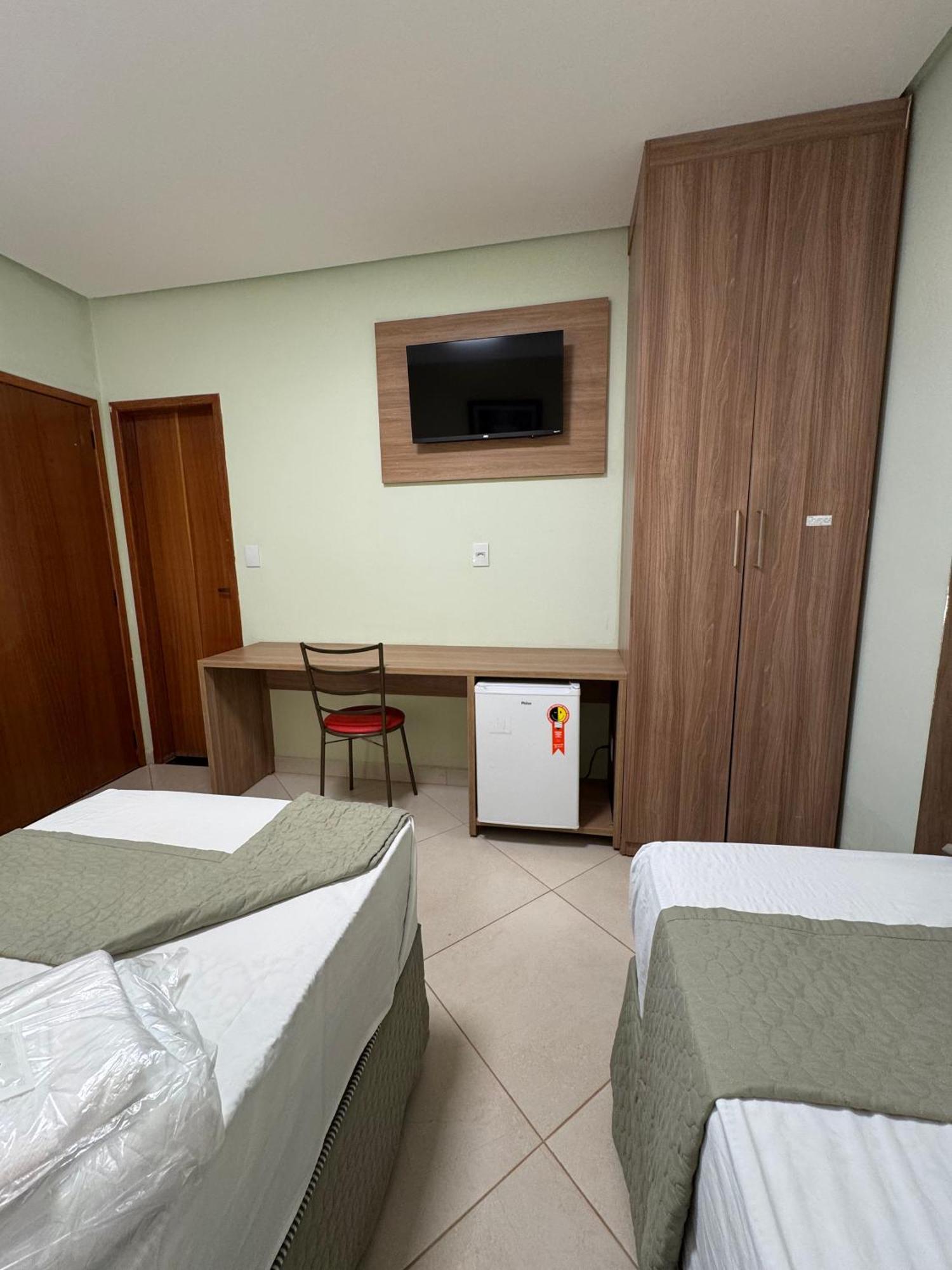 Domus Hotel Trindade Canaa Dos Carajas Buitenkant foto